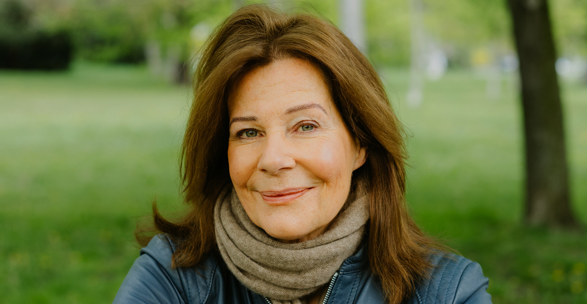 Antonia lächelt